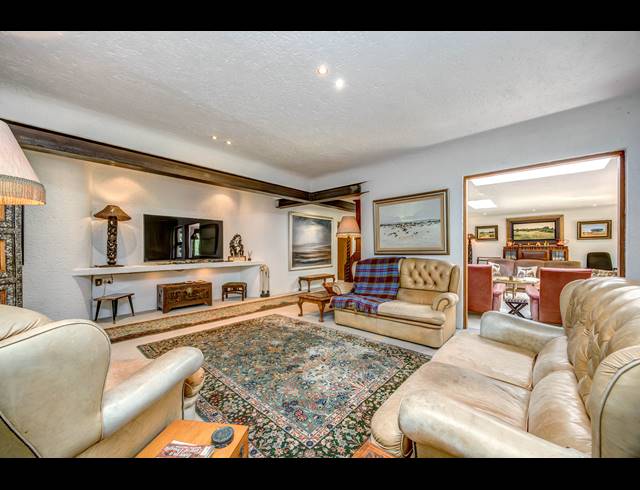 4 BEDROOM HOUSE FOR SALE IN BRYANSTON